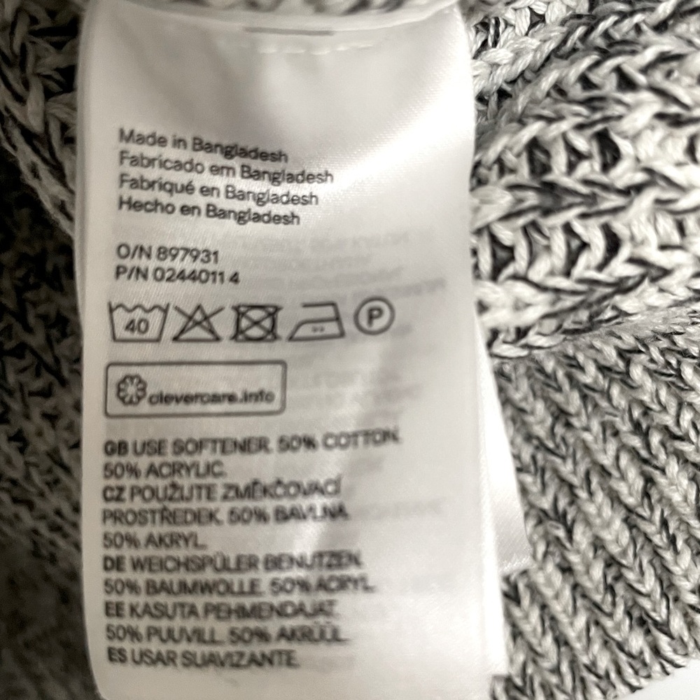 H&M Basic Sweater - Picture 3 of 4